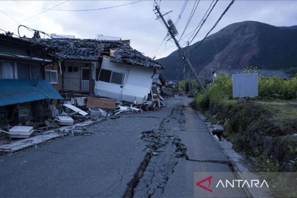 Gempa Kuat Guncang Jepang Barat, Ribuan Warga Dievakuasi