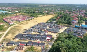 Lewati Terowongan Sempit, Warga Bandung Kesulitan Bawa Jenazah ke Pemakaman