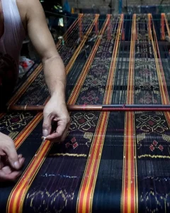 Proses Pembuatan Motif Sakral Tenun Troso Jepara yang Memukau dan Memakan Waktu Empat Bulan
