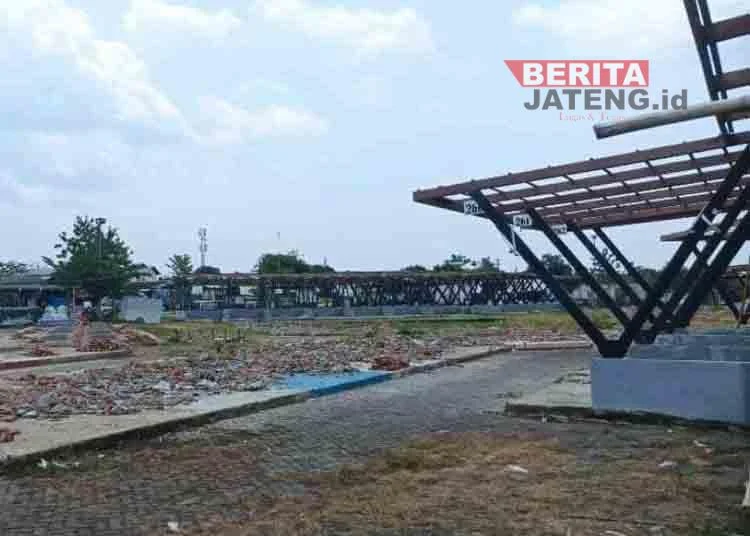 Renovasi Alun-Alun Kembangjoyo: Usulan Pati untuk Membangkitkan Ekonomi Lokal