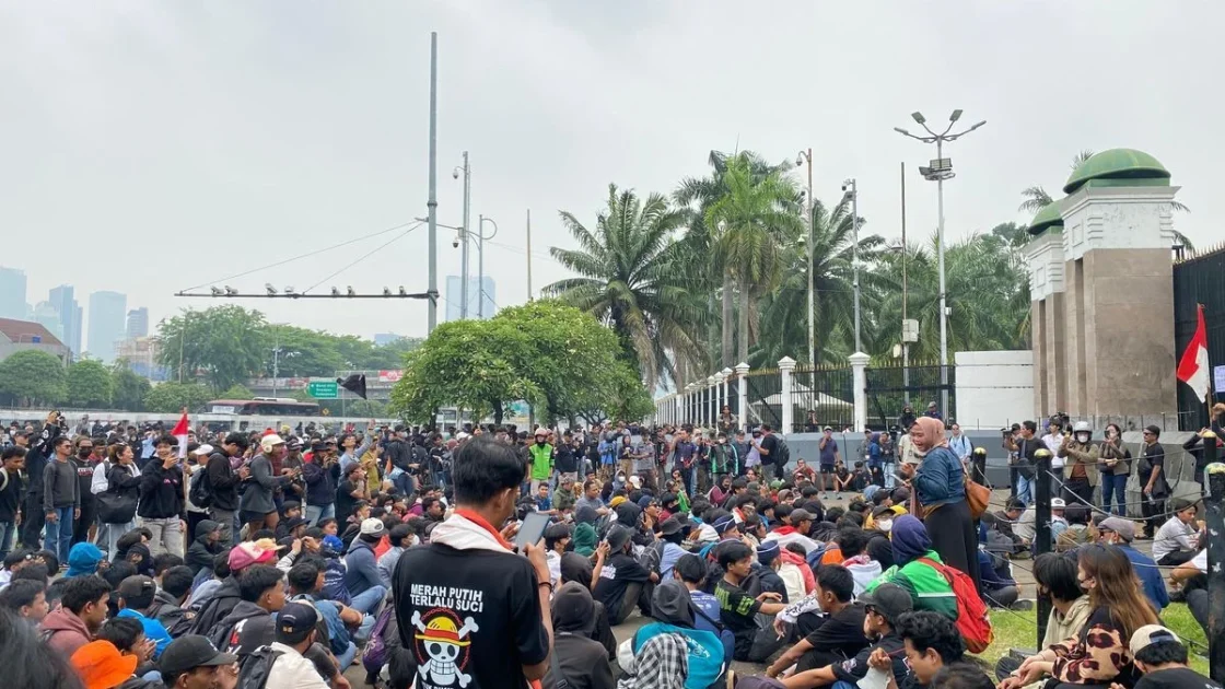 Ada 3 Demo di Jakarta Hari Ini, Kelompok Mana Saja yang Turun ke Jalan? [titlebase]