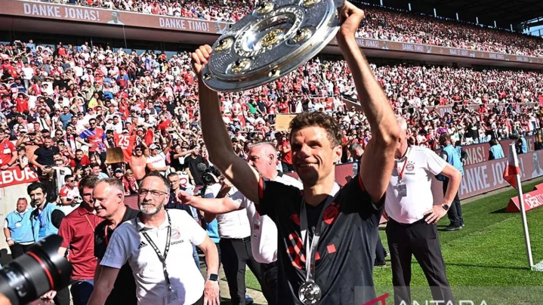 Bayern München Perpanjang Rekor 48 Laga Tanpa Kalah, Klara Bühl Jadi Penentu di Frankfurt