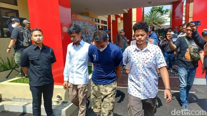 Dua Pelaku Pembacok Penjual Nasgor di Depan UKSW Diringkus Satreskrim Polres Salatiga, Ini Kronologinya
