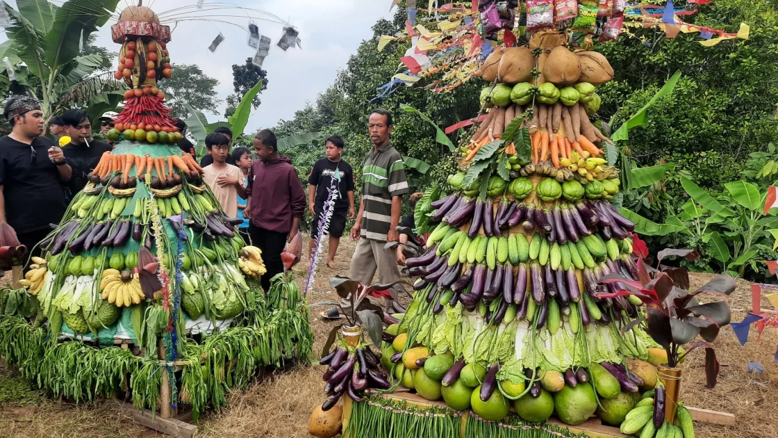 HUT ke-94 Paroki Pati Gunungan Hasil Bumi Dibagikan ke Masyarakat, Simbol Syukur dan Kepedulian